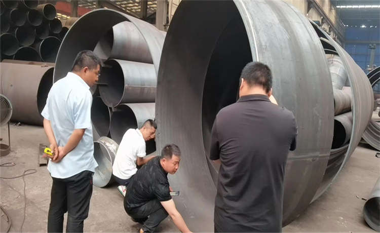 大型知名螺旋鋼管，賀州DN600螺旋鋼管，724mm螺旋鋼管，鋼材場丁字焊管加工廠家
